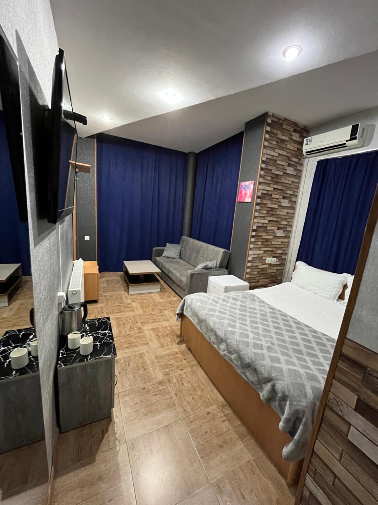 Hotel G&G Тбилиси Екстериор снимка