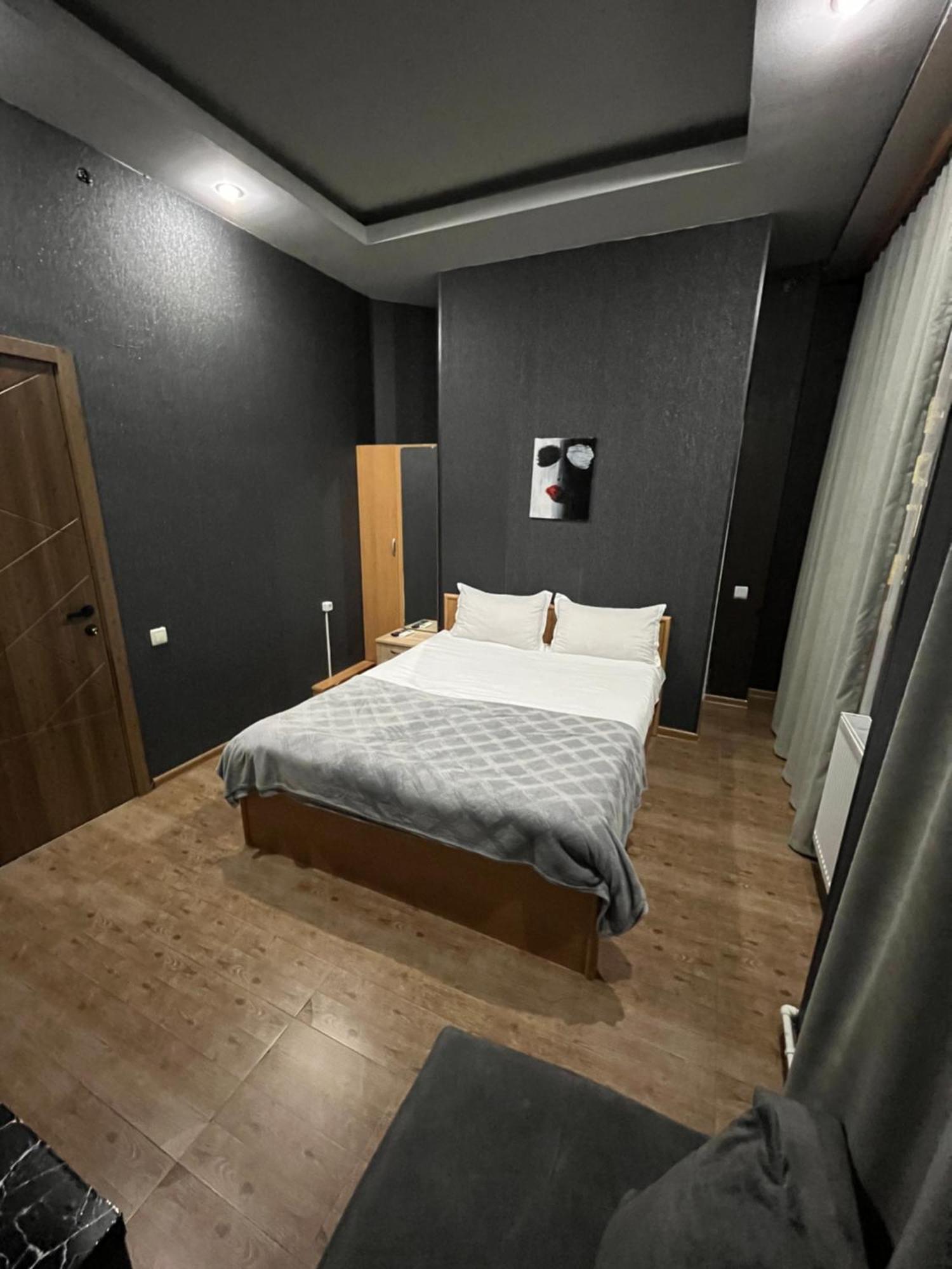 Hotel G&G Тбилиси Екстериор снимка