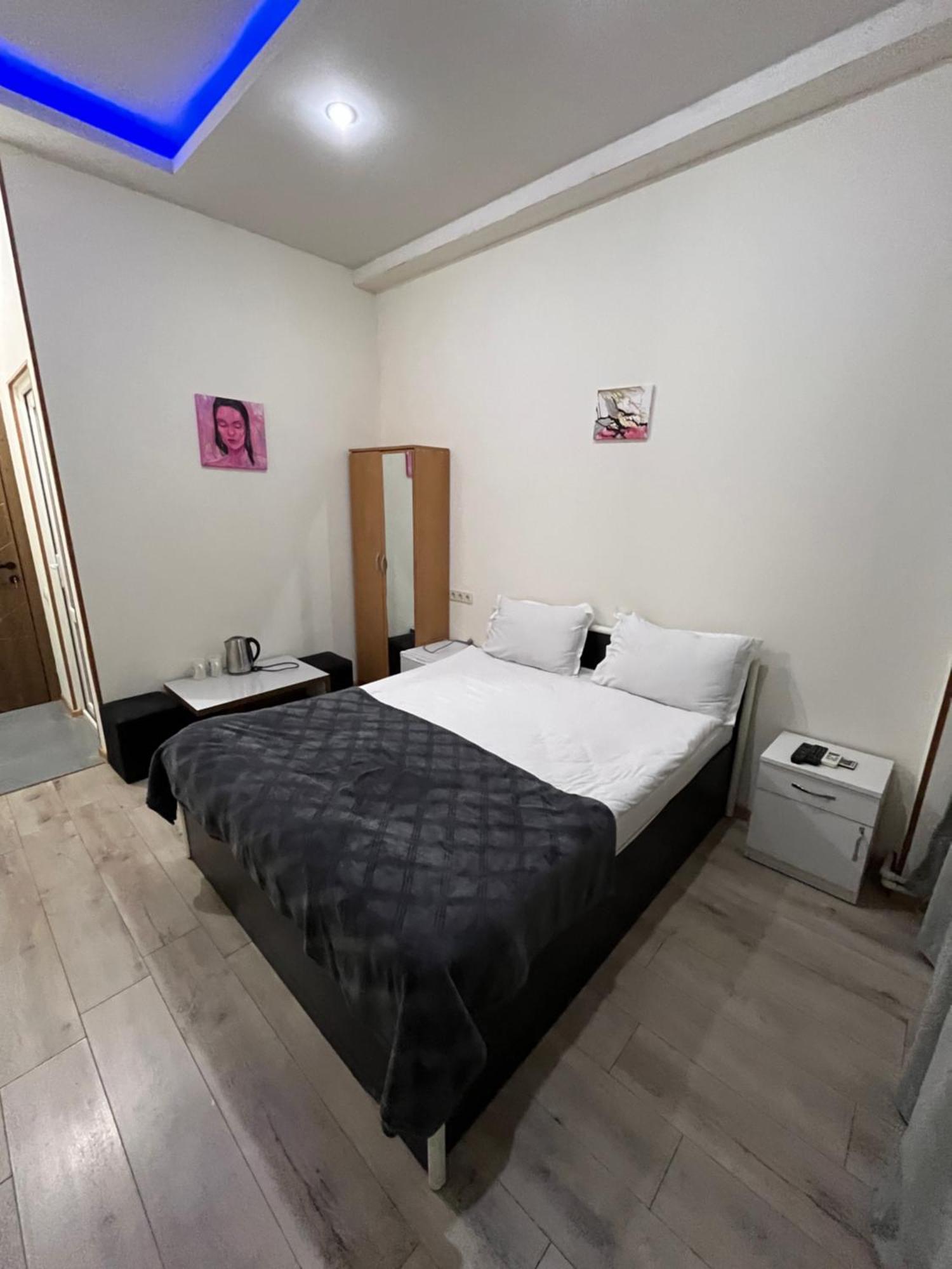 Hotel G&G Тбилиси Екстериор снимка