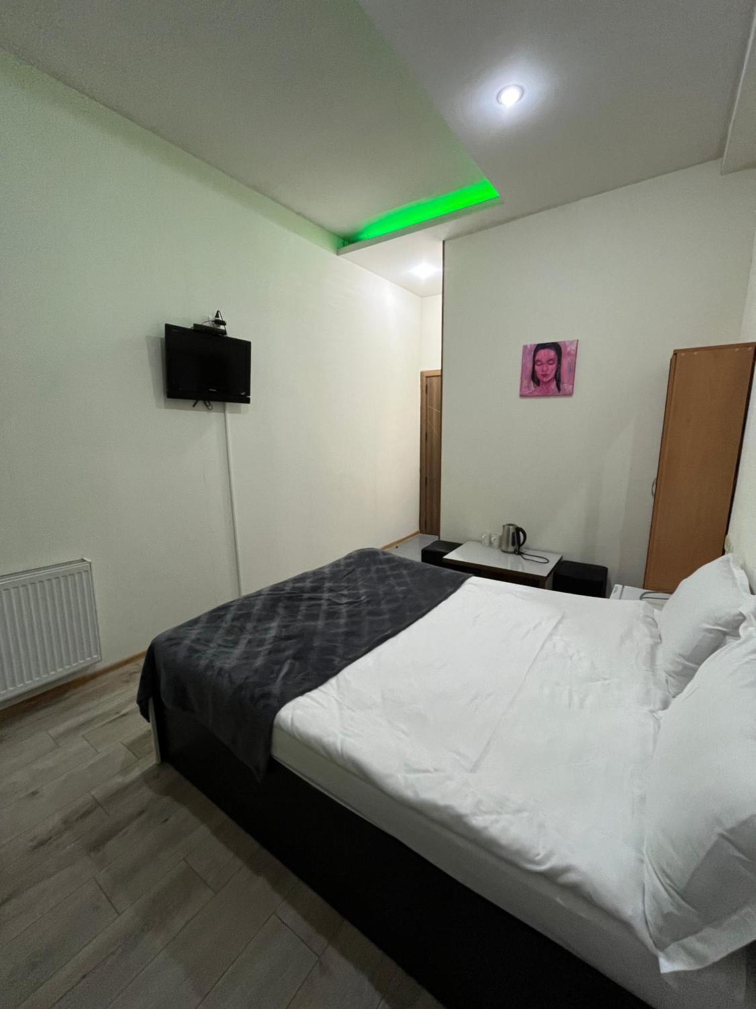 Hotel G&G Тбилиси Екстериор снимка